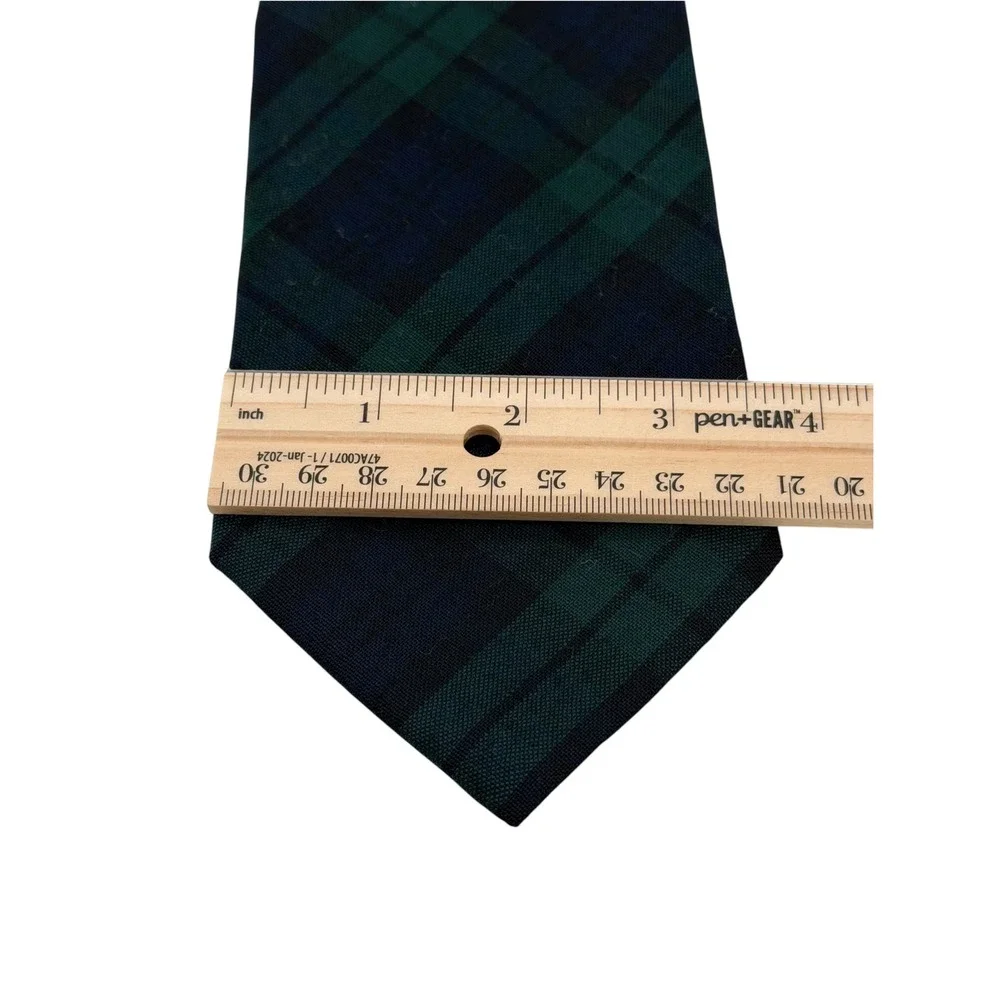 Pendleton Mens Black Watch Tartan Plaid 100% Wool Tie Green Navy Blue USA Made